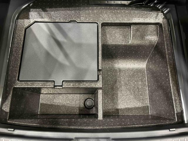 ロッキープレミアムＧ　ＨＥＶ　電動パーキングブレーキＬＥＤヘッドランプ・フォグランプ　全車速追従機能付アダプティブクルーズコントロール　レーンキープコントロール　アルミホイール　シートヒーター　プッシュスタート（広島県）の中古車