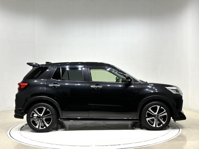 ロッキープレミアムＬＥＤヘッドランプ・フォグランプ　全車速追従機能付アダプティブクルーズコントロール　レーンキープコントロール　１７インチアルミホイール　シートヒーター　プッシュボタンスタート（広島県）の中古車