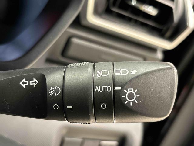 ロッキープレミアムＬＥＤヘッドランプ・フォグランプ　全車速追従機能付アダプティブクルーズコントロール　レーンキープコントロール　１７インチアルミホイール　シートヒーター　プッシュボタンスタート（広島県）の中古車