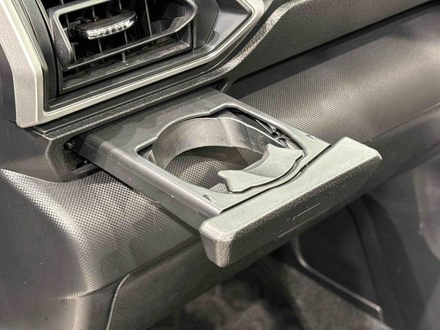ロッキープレミアムＬＥＤヘッドランプ・フォグランプ　全車速追従機能付アダプティブクルーズコントロール　レーンキープコントロール　１７インチアルミホイール　シートヒーター　プッシュボタンスタート（広島県）の中古車