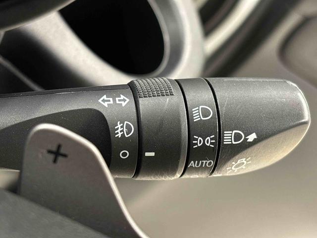 キャストスポーツＳＡIII　１６インチアルミホイール　パドルシフトＤＶＤ＆ＵＳＢチューナー　バックカメラ　ＥＴＣ車載器ステアリングスイッチ　ＭＯＭＯ革巻ハンドル　運転席・助手席シートヒーター　オートハイビーム　運転席シートリフター　チルトステアリング（広島県）の中古車