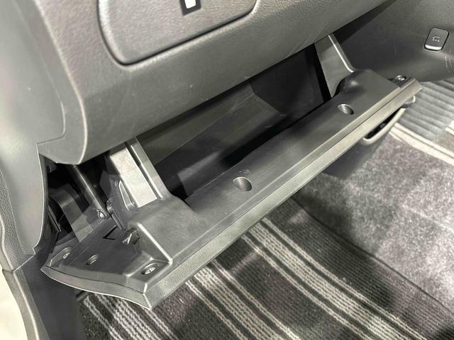 キャストスポーツＳＡIII　１６インチアルミホイール　パドルシフトＤＶＤ＆ＵＳＢチューナー　バックカメラ　ＥＴＣ車載器ステアリングスイッチ　ＭＯＭＯ革巻ハンドル　運転席・助手席シートヒーター　オートハイビーム　運転席シートリフター　チルトステアリング（広島県）の中古車