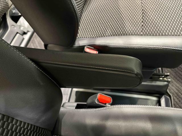 トールカスタムＧ　バックカメラ　電動パーキングブレーキＬＥＤヘッドランプ・フォグランプ　　１５インチアルミホイール　オートライト　プッシュボタンスタート　クルーズコントロール　　コーナーセンサー　パワースライドドア　キーフリーシステム（広島県）の中古車