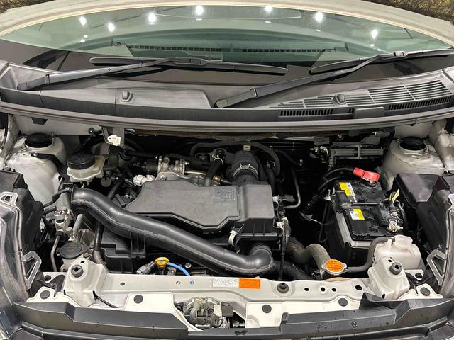 トールカスタムＧ　バックカメラ　電動パーキングブレーキＬＥＤヘッドランプ・フォグランプ　　１５インチアルミホイール　オートライト　プッシュボタンスタート　クルーズコントロール　　コーナーセンサー　パワースライドドア　キーフリーシステム（広島県）の中古車