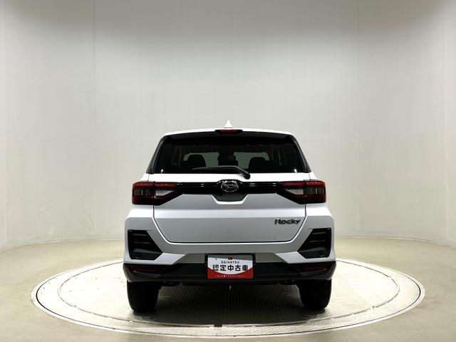 ロッキープレミアムＧ　パノラマモニター　電動パーキングブレーキＬＥＤヘッドランプ・フォグランプ　全車速追従機能付アダプティブクルーズコントロール　レーンキープコントロール　　１７インチアルミホイール　シートヒーター（広島県）の中古車
