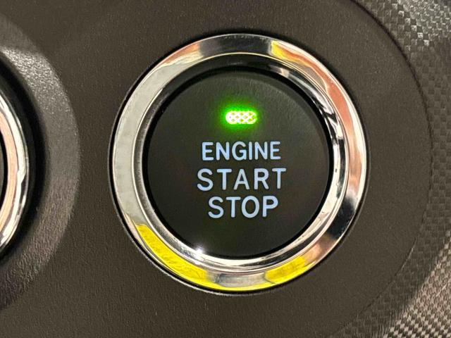 ロッキープレミアムＧ　パノラマモニター　電動パーキングブレーキＬＥＤヘッドランプ・フォグランプ　全車速追従機能付アダプティブクルーズコントロール　レーンキープコントロール　　１７インチアルミホイール　シートヒーター（広島県）の中古車