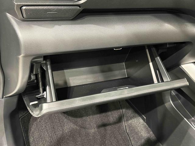 ロッキープレミアムＧ　パノラマモニター　電動パーキングブレーキＬＥＤヘッドランプ・フォグランプ　全車速追従機能付アダプティブクルーズコントロール　レーンキープコントロール　　１７インチアルミホイール　シートヒーター（広島県）の中古車