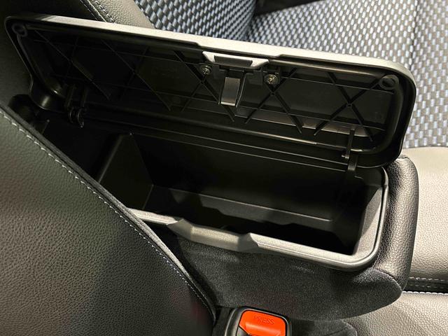タントカスタムＲＳ　前席シートヒーター　全周囲カメラ　ターボ車ＬＥＤヘッドライト　ＬＥＤフォグランプ　オートブレーキホールド機能付き電動パーキングブレーキ　両側電動スライドドア　プッシュボタンスタート　ＳＲＳサイドエアバッグ　オーディオ操作用ステアリングスイッチ（広島県）の中古車