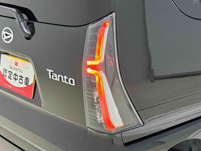 タントカスタムＸ　２ＷＤ　ＣＶＴ車　バックカメラＬＥＤヘッドランプ＆フォグランプ　キーフリーシステム　運転席・助手席シートヒーター　ミラクルオープンドア　両側電動スライドドア　ＳＲＳサイドエアバッグ＆カーテンシールドエアバッグ　電動格納ドアミラー（広島県）の中古車
