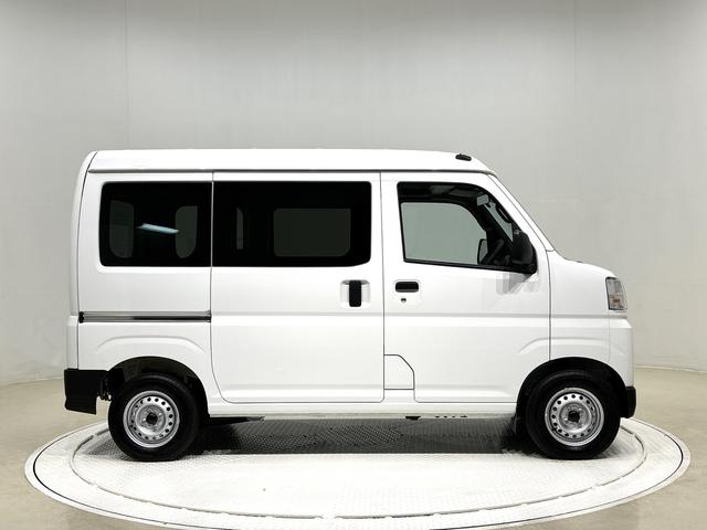 ハイゼットカーゴＤＸ　４ＷＤ　ＡＭ／ＦＭラジオ　オートライトハロゲンヘッドランプ　コーナーセンサー　オーバーヘッドシェルフ　フロントドアパワーウインドウ　マニュアルエアコン　キーレスエントリー　ＡＭ／ＦＭラジオ　テンパータイヤ　スチールホイール（広島県）の中古車