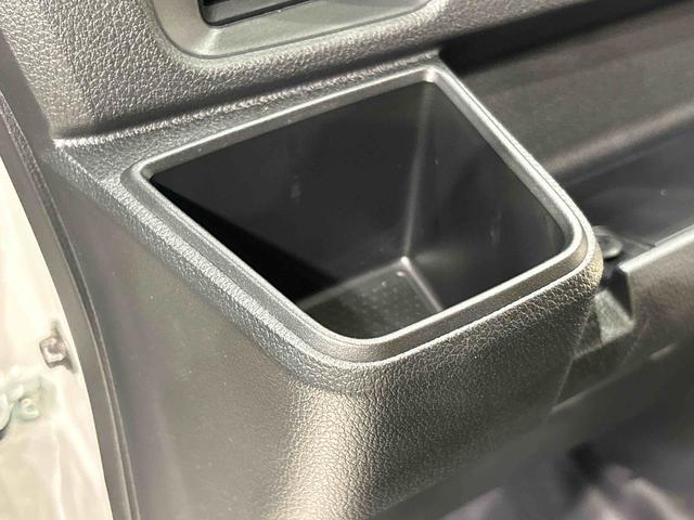 ハイゼットカーゴＤＸ　４ＷＤ　ＡＭ／ＦＭラジオ　オートライトハロゲンヘッドランプ　コーナーセンサー　オーバーヘッドシェルフ　フロントドアパワーウインドウ　マニュアルエアコン　キーレスエントリー　ＡＭ／ＦＭラジオ　テンパータイヤ　スチールホイール（広島県）の中古車