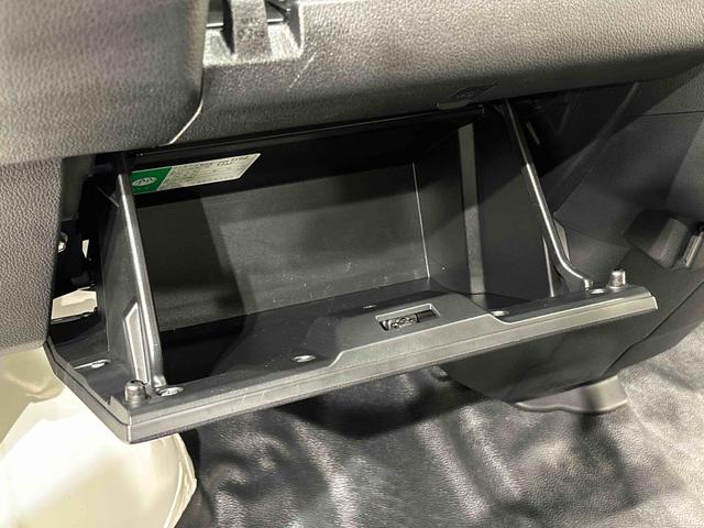 ハイゼットカーゴＤＸ　４ＷＤ　ＡＭ／ＦＭラジオ　オートライトハロゲンヘッドランプ　コーナーセンサー　オーバーヘッドシェルフ　フロントドアパワーウインドウ　マニュアルエアコン　キーレスエントリー　ＡＭ／ＦＭラジオ　テンパータイヤ　スチールホイール（広島県）の中古車