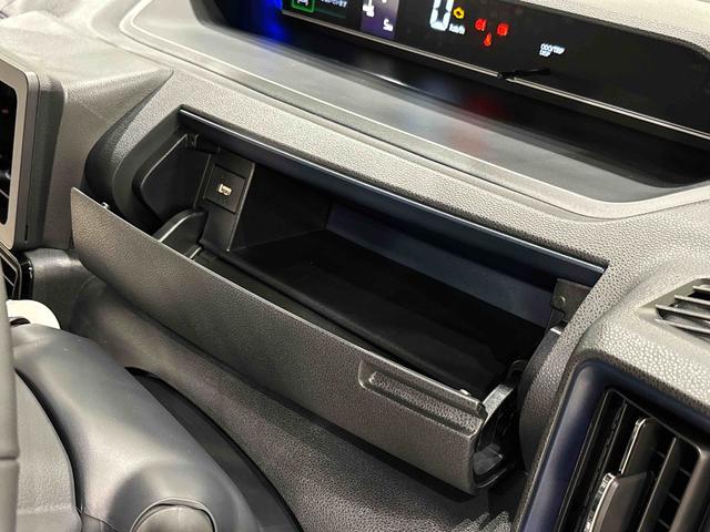 タントカスタムＲＳ　ターボ車　バックカメラ　前席シートヒーターＬＥＤヘッドライト　ＬＥＤフォグランプ　両側電動スライドドア　オートブレーキホールド機能付き電動パーキングブレーキ　前席シートヒーター　ＳＲＳサイドエアバッグ　オーディオ操作用ステアリングスイッチ（広島県）の中古車