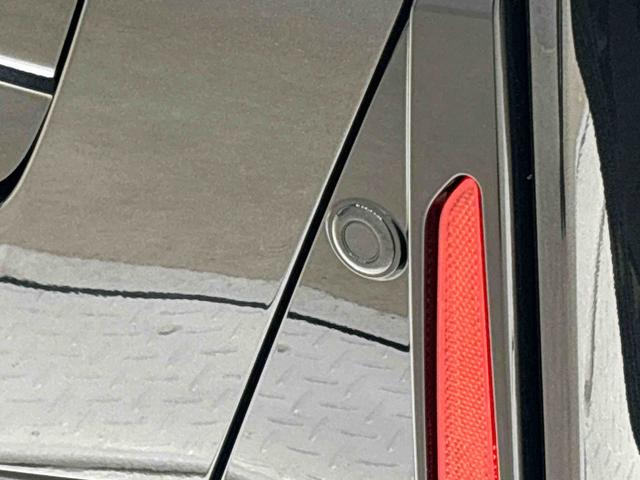 タントカスタムＲＳ　ターボ車　バックカメラ　前席シートヒーターＬＥＤヘッドライト　ＬＥＤフォグランプ　両側電動スライドドア　オートブレーキホールド機能付き電動パーキングブレーキ　前席シートヒーター　ＳＲＳサイドエアバッグ　オーディオ操作用ステアリングスイッチ（広島県）の中古車