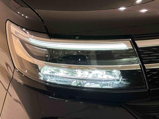 タントカスタムＲＳ　ターボ車　バックカメラ　前席シートヒーターＬＥＤヘッドライト　ＬＥＤフォグランプ　両側電動スライドドア　オートブレーキホールド機能付き電動パーキングブレーキ　前席シートヒーター　ＳＲＳサイドエアバッグ　オーディオ操作用ステアリングスイッチ（広島県）の中古車