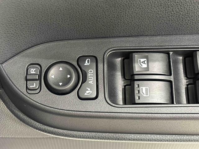 タントカスタムＲＳ　　ターボ付き　両側電動スライドドア　キーフリーステアリングスイッチ　バックカメラ　電動パーキングブレーキブレーキ　オートブレーキホールド機能　運転席・助手席シートヒーター　本革巻ステアリングホイール　運転席シートリフター　チルトステアリング（広島県）の中古車