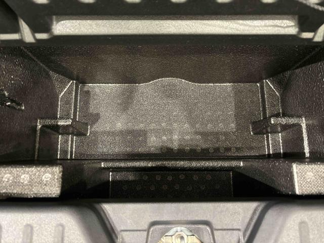 ムーヴキャンバスバックカメラ　ホットカップホルダー　両側パワースライドドアＬＥＤオートライト・フォグランプ　電動パーキングブレーキ　プッシュボタンスタート　セキュリティアラーム　バックカメラ　両側パワースライドドアウエルカムオープン機能　オート電動格納式ドアミラー（広島県）の中古車
