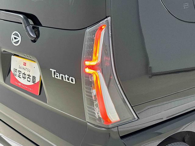 タントカスタムＲＳ　バックカメラ　シートバックテーブルＬＥＤオートライト　パワースライドドアウェルカムオープン機能　電動パーキングブレーキ　運転席助手席シートヒーター　アルミホイール　キーフリーシステム　　オート電動格納式ドアミラー（広島県）の中古車
