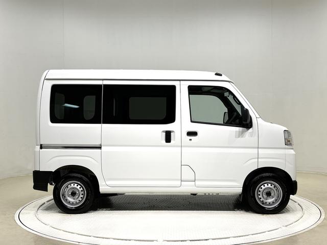 ハイゼットカーゴＤＸ　４ＷＤ　ＣＶＴ車両側スライドドア　マルチリフレクターハロゲンヘッドライト　ダイヤル式マニュアルエアコン　リヤスモークガラス　キーレスエントリー　リヤヒーター（広島県）の中古車