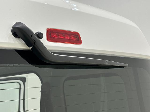 ハイゼットカーゴＤＸ　４ＷＤ　ＣＶＴ車両側スライドドア　マルチリフレクターハロゲンヘッドライト　ダイヤル式マニュアルエアコン　リヤスモークガラス　キーレスエントリー　リヤヒーター（広島県）の中古車