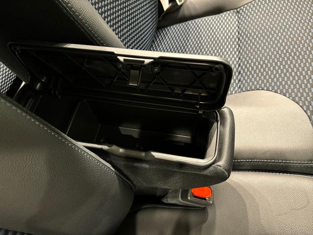 タントカスタムＲＳ　バックカメラ　ＥＴＣ　両側電動スライドドアＬＥＤヘッドライト　ＬＥＤフォグランプ　両側電動スライドドア　オートブレーキホールド機能付き電動パーキングブレーキ　前席シートヒーター　ＳＲＳサイドエアバッグ　オーディオ操作用ステアリングスイッチ（広島県）の中古車