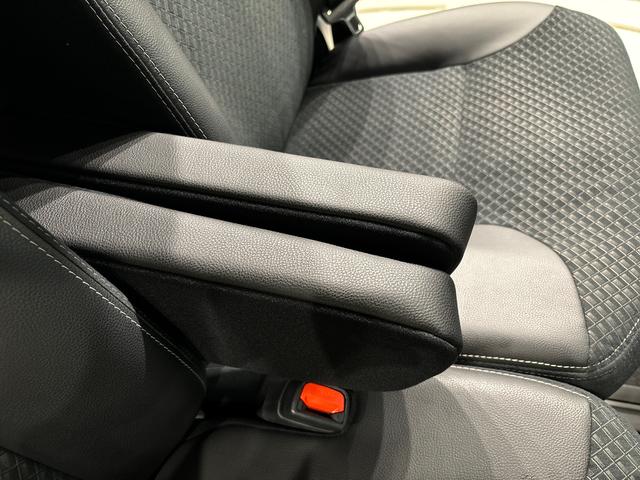 タントカスタムＲＳ　ナビ　バックカメラ　ＥＴＣＬＥＤオートライト　パワースライドドアウェルカムオープン機能　運転席ロングスライドシ−ト　助手席ロングスライド　助手席イージークローザー　運転席助手席シートヒーター　１５インチアルミホイール（広島県）の中古車