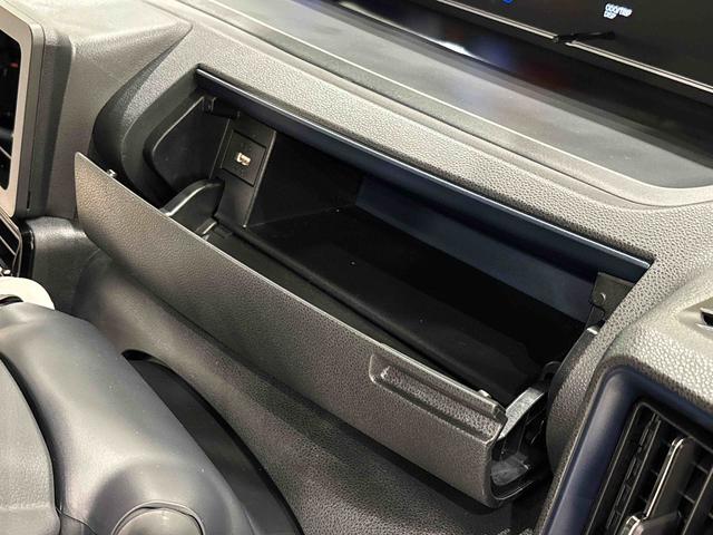 タントカスタムＲＳＬＥＤオートライト　パワースライドドアウェルカムオープン機能　電動パーキングブレーキ　運転席助手席シートヒーター　アルミホイール　キーフリーシステム　　オート電動格納式ドアミラー（広島県）の中古車