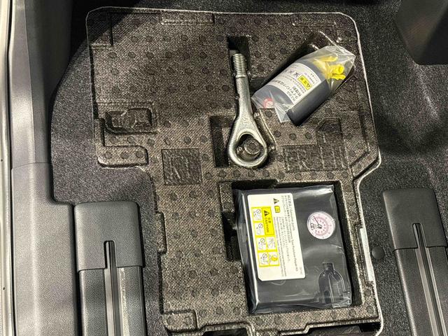 タントカスタムＲＳＬＥＤオートライト　パワースライドドアウェルカムオープン機能　電動パーキングブレーキ　運転席助手席シートヒーター　アルミホイール　キーフリーシステム　　オート電動格納式ドアミラー（広島県）の中古車