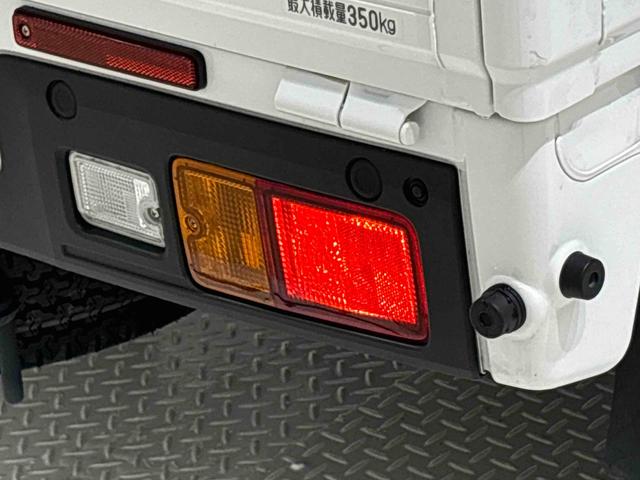 ハイゼットトラックスタンダード　エアコン　パワステ　オートライト３方開リヤゲート　マルチユーティリティフック　ＡＭＦＭラジオ　スペアタイヤ　サンバイザー　バッテリーカバー　スチールホイール　ハロゲンヘッドランプ（広島県）の中古車