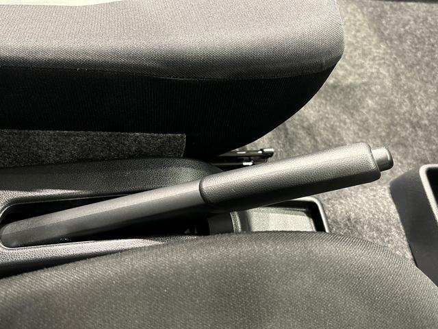 ミライースＸ　リミテッドＳＡIIIバックカメラ　ＬＥＤヘッドライトＬＥＤヘッドランプ　セキュリティアラーム　コーナーセンサー　１４インチフルホイールキャップ　キーレスエントリー　電動格納式ドアミラー　ショツピングフック　マニュアルエアコン（広島県）の中古車