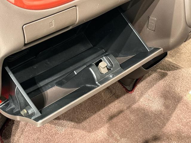 アルトラパンショコラＸ　スマートフォン連携ナビ装着車　バックカメラ　ＥＴＣ付オートエアコン　プッシュボタンスタート　アイドリングストップ車　電動格納式ドアミラー　運転席シートリフター　リヤワイパー　セキュリティアラーム　１４インチアルミホイール　電子カードキー（広島県）の中古車