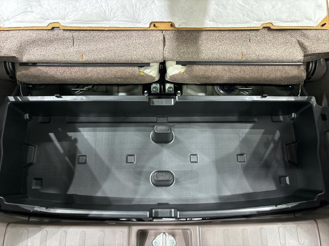 アルトラパンショコラＸ　スマートフォン連携ナビ装着車　バックカメラ　ＥＴＣ付オートエアコン　プッシュボタンスタート　アイドリングストップ車　電動格納式ドアミラー　運転席シートリフター　リヤワイパー　セキュリティアラーム　１４インチアルミホイール　電子カードキー（広島県）の中古車