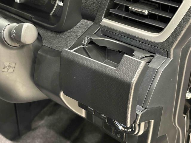 トールカスタムＧ　電動パーキングブレーキ　両側パワースライドＥＤヘッドランプ・フォグランプ　　１５インチアルミホイール　オートライト　プッシュボタンスタート　クルーズコントロール　　コーナーセンサー　パワースライドドア　キーフリーシステム（広島県）の中古車