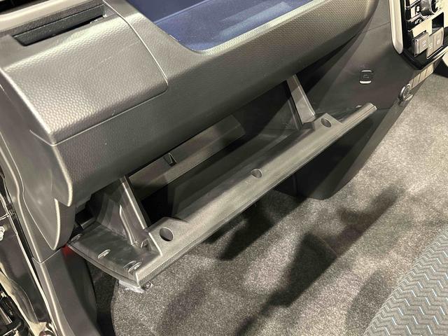 トールカスタムＧ　電動パーキングブレーキ　両側パワースライドＥＤヘッドランプ・フォグランプ　　１５インチアルミホイール　オートライト　プッシュボタンスタート　クルーズコントロール　　コーナーセンサー　パワースライドドア　キーフリーシステム（広島県）の中古車
