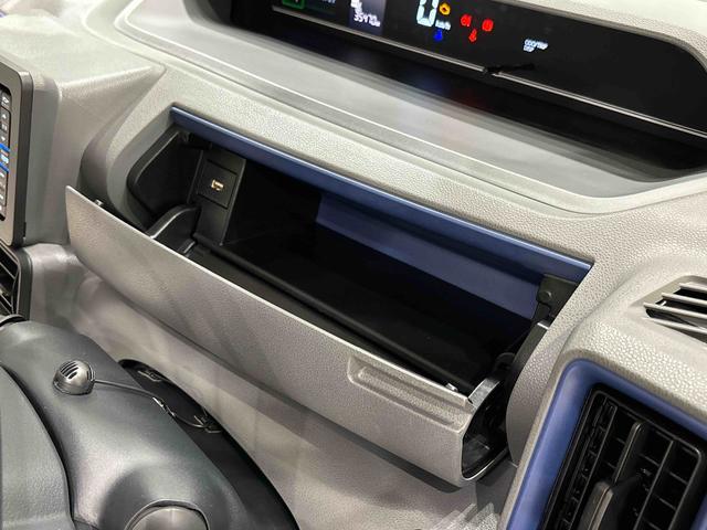 タントＸセレクション　４ＷＤ　ナビ　バックカメラ　ＥＴＣＬＥＤオートライト　パワースライドドアウェルカムオープン機能　運転席ロングスライドシ−ト　助手席ロングスライド　助手席イージークローザー　　セキュリティアラーム　キーフリーシステム（広島県）の中古車