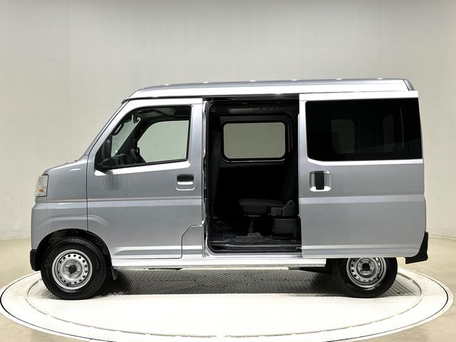 ハイゼットカーゴＤＸ　　２ＷＤ　　ＣＶＴ　　キーレスエントリーハロゲンヘッドランプ　トップシェイドガラス　荷室ランプ　コーナーセンサー　ＡＭ・ＦＭラジオ　テンパータイヤ（広島県）の中古車