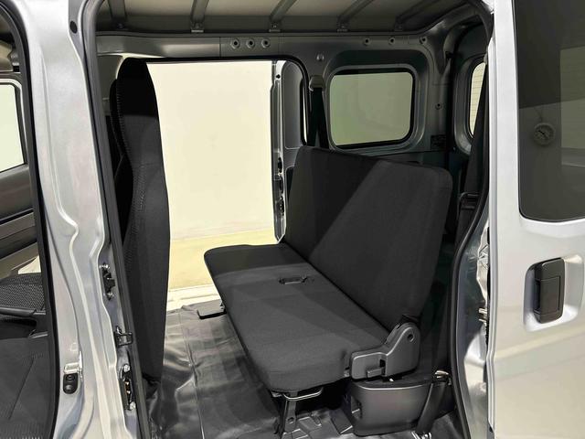 ハイゼットカーゴＤＸ　　２ＷＤ　　ＣＶＴ　　キーレスエントリーハロゲンヘッドランプ　トップシェイドガラス　荷室ランプ　コーナーセンサー　ＡＭ・ＦＭラジオ　テンパータイヤ（広島県）の中古車