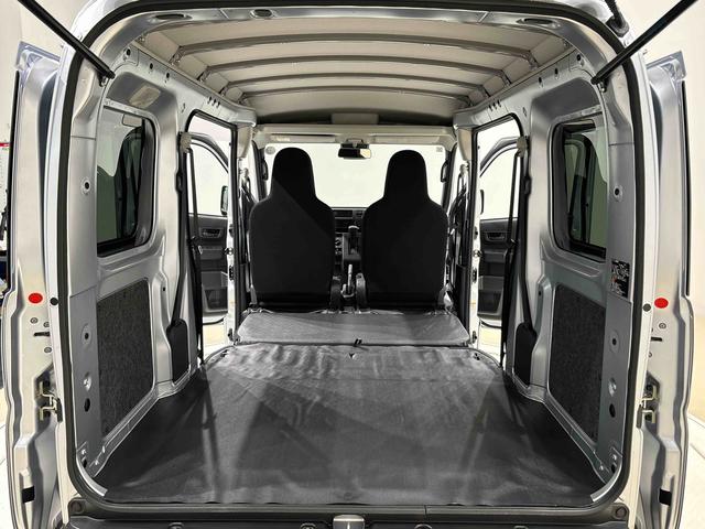 ハイゼットカーゴＤＸ　　２ＷＤ　　ＣＶＴ　　キーレスエントリーハロゲンヘッドランプ　トップシェイドガラス　荷室ランプ　コーナーセンサー　ＡＭ・ＦＭラジオ　テンパータイヤ（広島県）の中古車