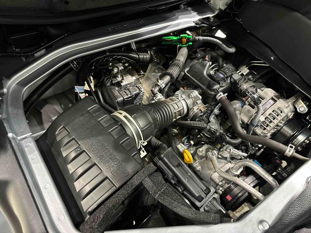 ハイゼットカーゴＤＸ　　２ＷＤ　　ＣＶＴ　　キーレスエントリーハロゲンヘッドランプ　トップシェイドガラス　荷室ランプ　コーナーセンサー　ＡＭ・ＦＭラジオ　テンパータイヤ（広島県）の中古車