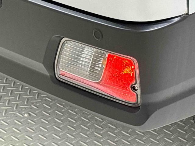 ハイゼットカーゴＤＸ　　２ＷＤ　　ＣＶＴ　　キーレスエントリーハロゲンヘッドランプ　トップシェイドガラス　荷室ランプ　コーナーセンサー　ＡＭ・ＦＭラジオ　テンパータイヤ（広島県）の中古車