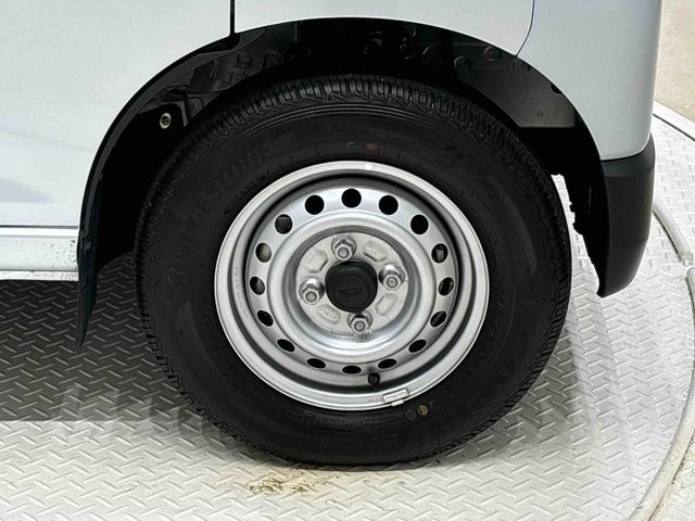 ハイゼットカーゴＤＸ　　２ＷＤ　　ＣＶＴ　　キーレスエントリーハロゲンヘッドランプ　トップシェイドガラス　荷室ランプ　コーナーセンサー　ＡＭ・ＦＭラジオ　テンパータイヤ（広島県）の中古車