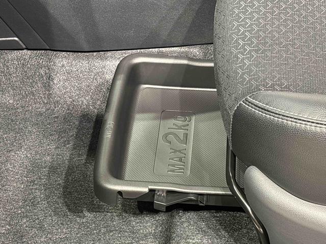 ロッキープレミアムＧ　ＨＥＶ　バックカメラ　前席シートヒーター付ＬＥＤヘッドライト　ＬＥＤフォグランプ　１７インチアルミホイール　メッキドアアウターハンドル　本革巻きステアリングホイール　アダプティブルクルーズコントロール　ＳＲＳサイドエアバッグ（広島県）の中古車