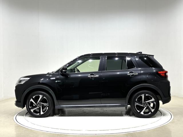 ロッキープレミアムＧ　ＨＥＶ　パノラマモニター付き！ＬＥＤヘッドランプ・フォグランプ　全車速追従機能付アダプティブクルーズコントロール　レーンキープコントロール　ブラインドスポットモニター　１７インチアルミホイール　シートヒーター（広島県）の中古車