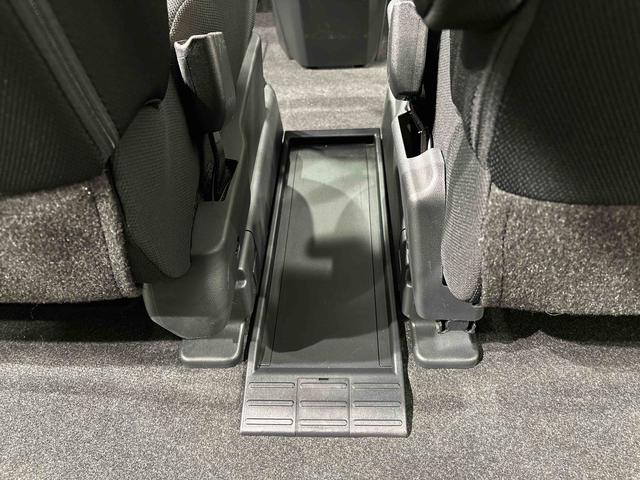 トールカスタムＧ　両側電動スライドドア　Ｂカメラ　エアロ付オートブレーキホールド機能付き電動パーキングブレーキ　１４インチアルミホイール　ＬＥＤヘッドライト　ＬＥＤフォグランプ　オートライト　オートハイビーム　オーディオ操作用ステアリングスイッチ（広島県）の中古車