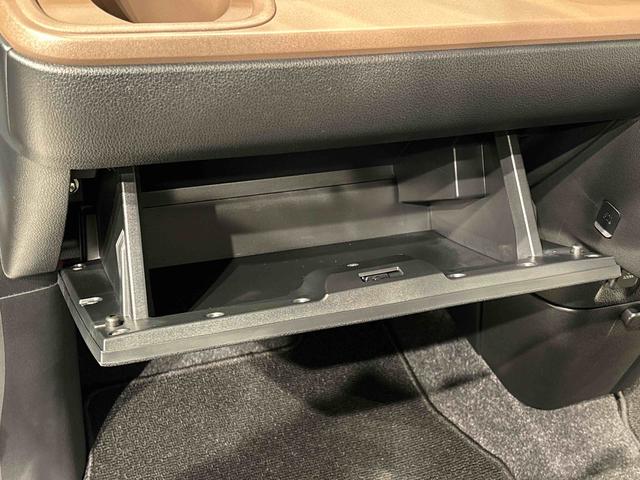 ムーヴキャンバスセオリーＧターボＬＥＤオートライト・フォグランプ　電動パーキングブレーキ　プッシュボタンスタート　セキュリティアラーム　バックカメラ　両側パワースライドドアウエルカムオープン機能　オート電動格納式ドアミラー（広島県）の中古車
