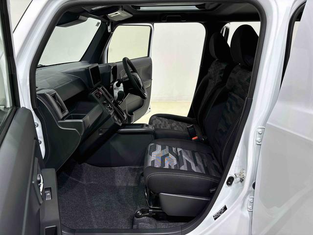タフトＧターボ　ダーククロムベンチャー純正ナビ装着用アップグレードパック　運転席・助手席シートヒーター　本革巻ステアリングホイール　本革巻シフトレバー　リバース連動リヤワイパー　運転席シートリフター　チルトステアリング　キーフリー（広島県）の中古車