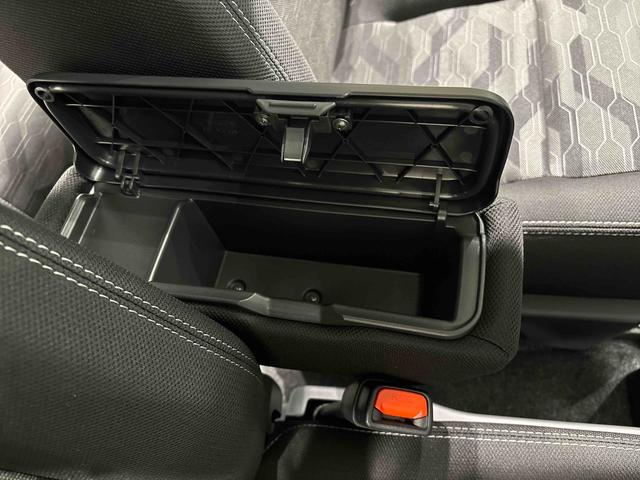 タフトＧターボ　クロムベンチャー　　ＣＶＴ　　電子パーキングスカイフィールトップ　クロムパック　メッキパック　シルバーアンダーガーニッシュ　インテリアアクセント　ＬＥＤオートハイビーム＆フォグランプ　電動パーキングブレーキ　バックカメラ　アルミホイール（広島県）の中古車