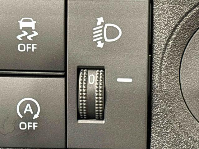 ハイゼットトラックスタンダード　ＡＭＦＭラジオ　スペアタイヤ電動式パワーステアリング　スーパーＵＶカットガラス　マニュアルエアコン　ヘッドランプ自動消灯システム　デュアルＳＲＳエアバッグ　ＡＢＳ　キーシリンダー（運転席・助手席）（広島県）の中古車