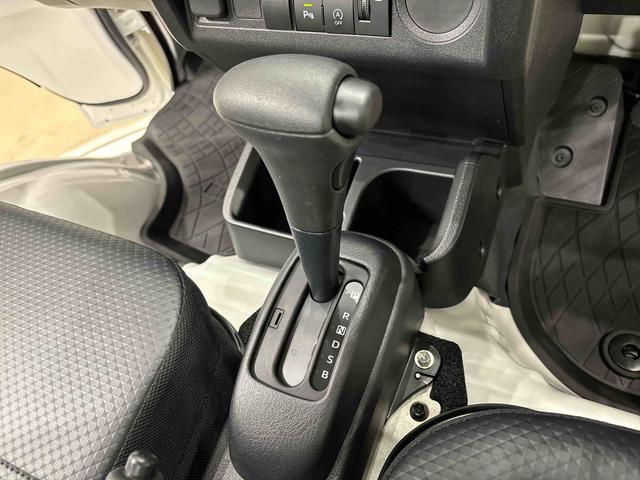 ハイゼットトラックスタンダード　ＡＭＦＭラジオ　スペアタイヤ電動式パワーステアリング　スーパーＵＶカットガラス　マニュアルエアコン　ヘッドランプ自動消灯システム　デュアルＳＲＳエアバッグ　ＡＢＳ　キーシリンダー（運転席・助手席）（広島県）の中古車