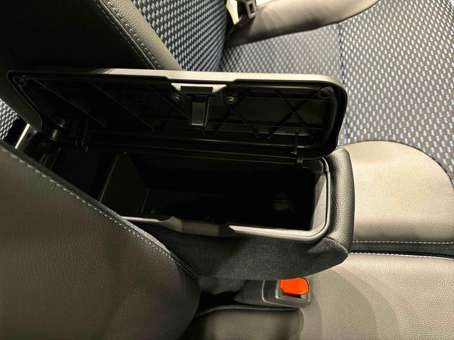 タントカスタムＸ　パノラマモニター　両側電動スライドドアＬＥＤオートライト　パワースライドドアウェルカムオープン機能　オート電動格納式ドアミラー　助手席ロングスライド　助手席イージークローザー　アルミホイール　キーフリーシステム（広島県）の中古車